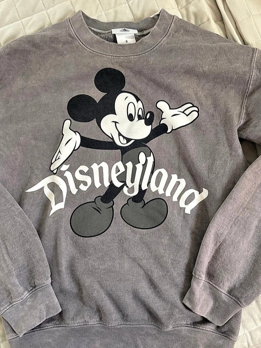 Disney Disneyland Mickey Mouse Mineral Wash Pullover Sweatshirt Gray Small